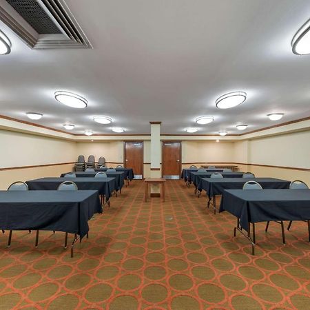 เบสต์ เวสเทิร์น หลุยส์วิลล์ อีสต์ Hotel ภายนอก รูปภาพ