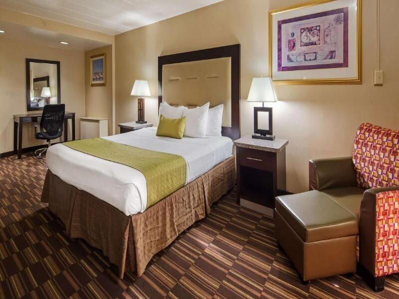เบสต์ เวสเทิร์น หลุยส์วิลล์ อีสต์ Hotel ภายนอก รูปภาพ