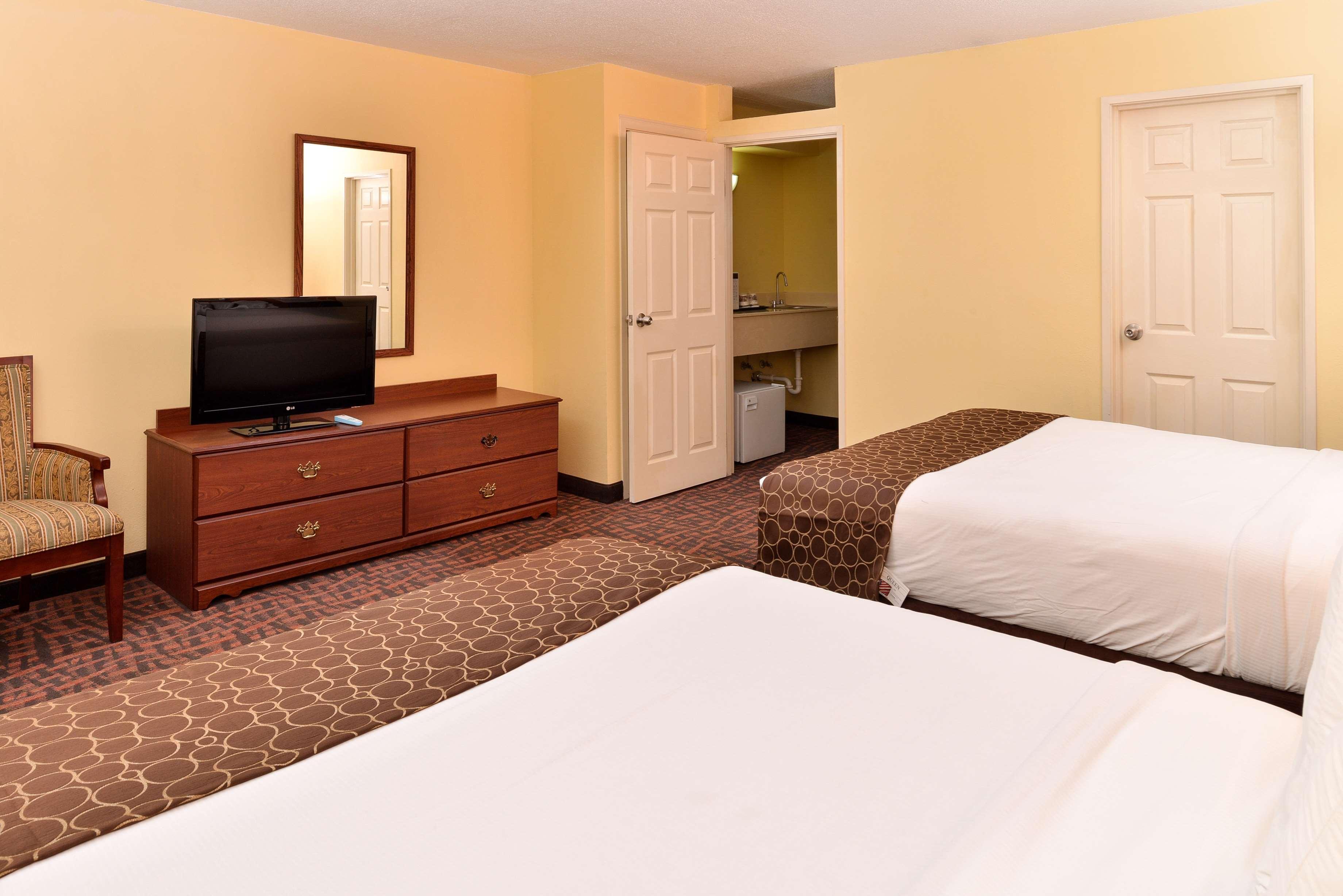 เบสต์ เวสเทิร์น หลุยส์วิลล์ อีสต์ Hotel ภายนอก รูปภาพ