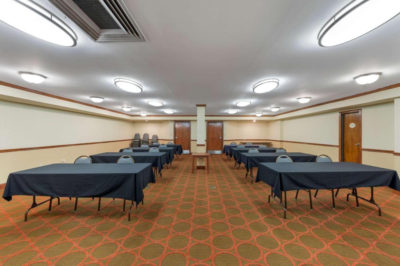เบสต์ เวสเทิร์น หลุยส์วิลล์ อีสต์ Hotel ภายนอก รูปภาพ