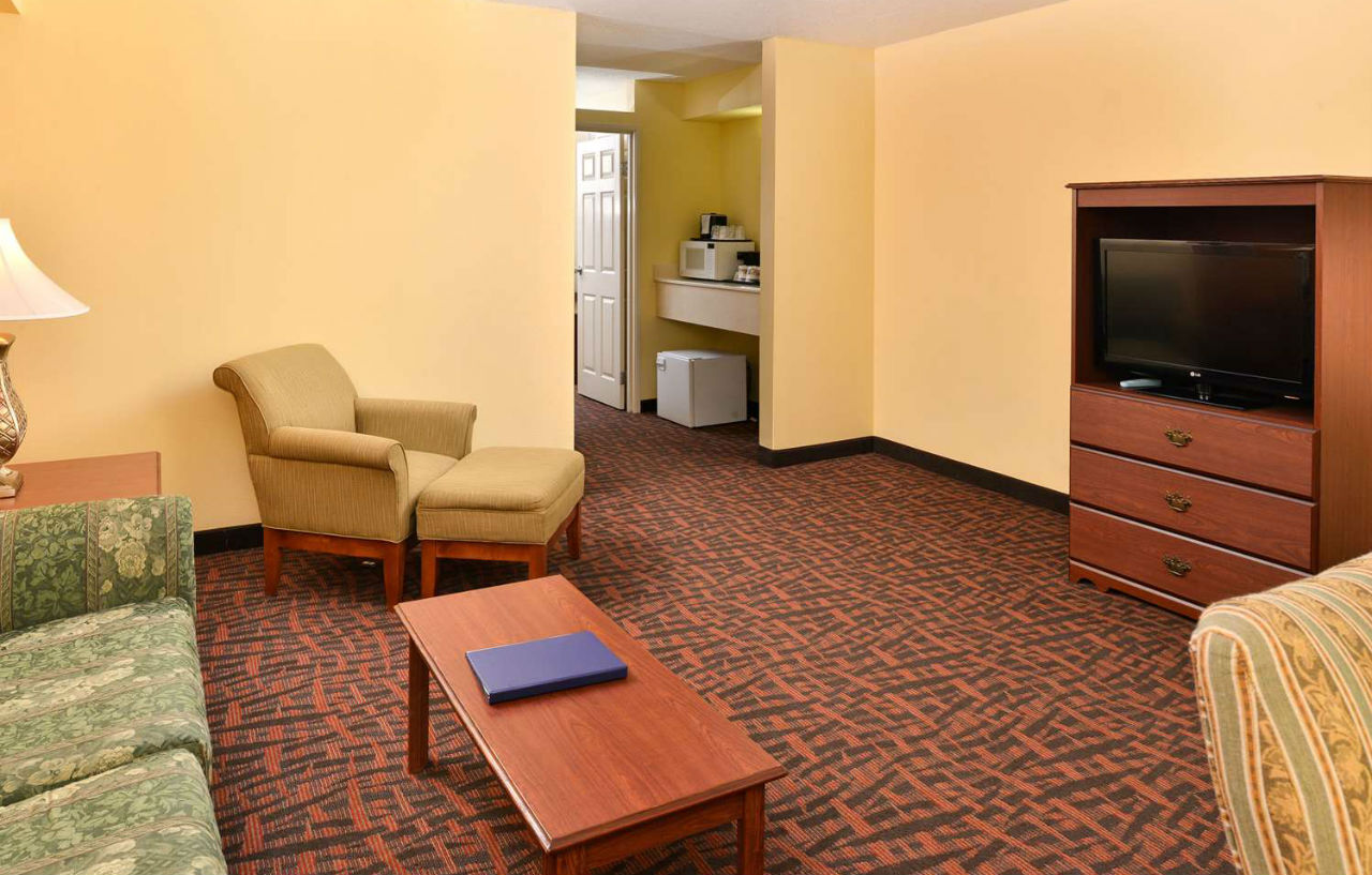 เบสต์ เวสเทิร์น หลุยส์วิลล์ อีสต์ Hotel ภายนอก รูปภาพ