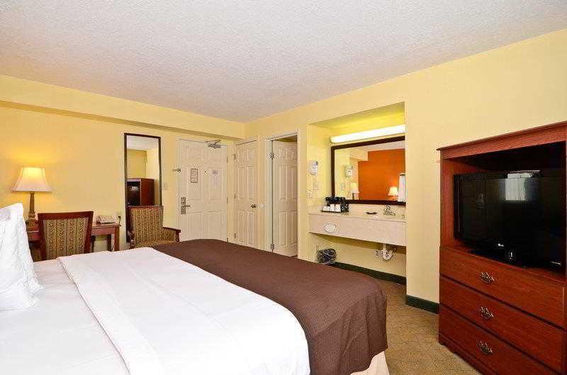 เบสต์ เวสเทิร์น หลุยส์วิลล์ อีสต์ Hotel ภายนอก รูปภาพ